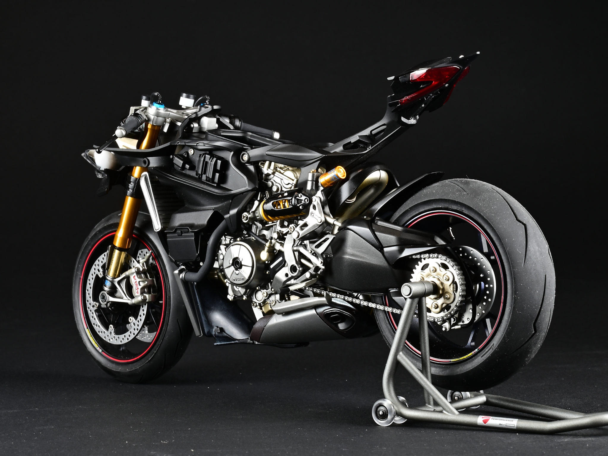 Tamiya 1:12 Ducati 1199 Panigale S Tricolore #14132